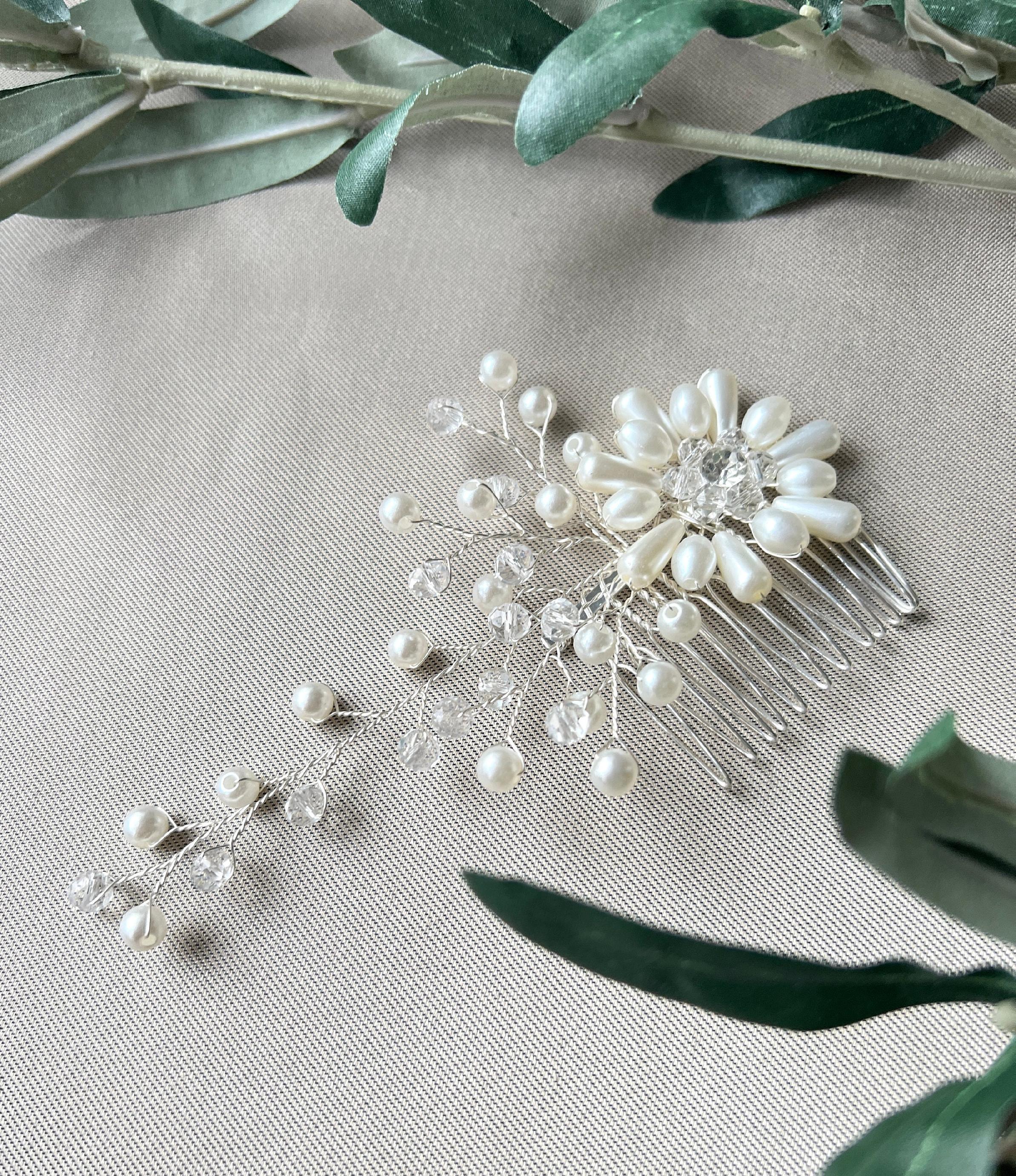 Braut Haarschmuck in Silber, Haarkamm, Perlen, Hochzeit, Blume Floraler Kopfschmuck, Brautjungfer, hochwertiger Brauthaarschmuck-Brauthaarschmuck-Schmuckblüte