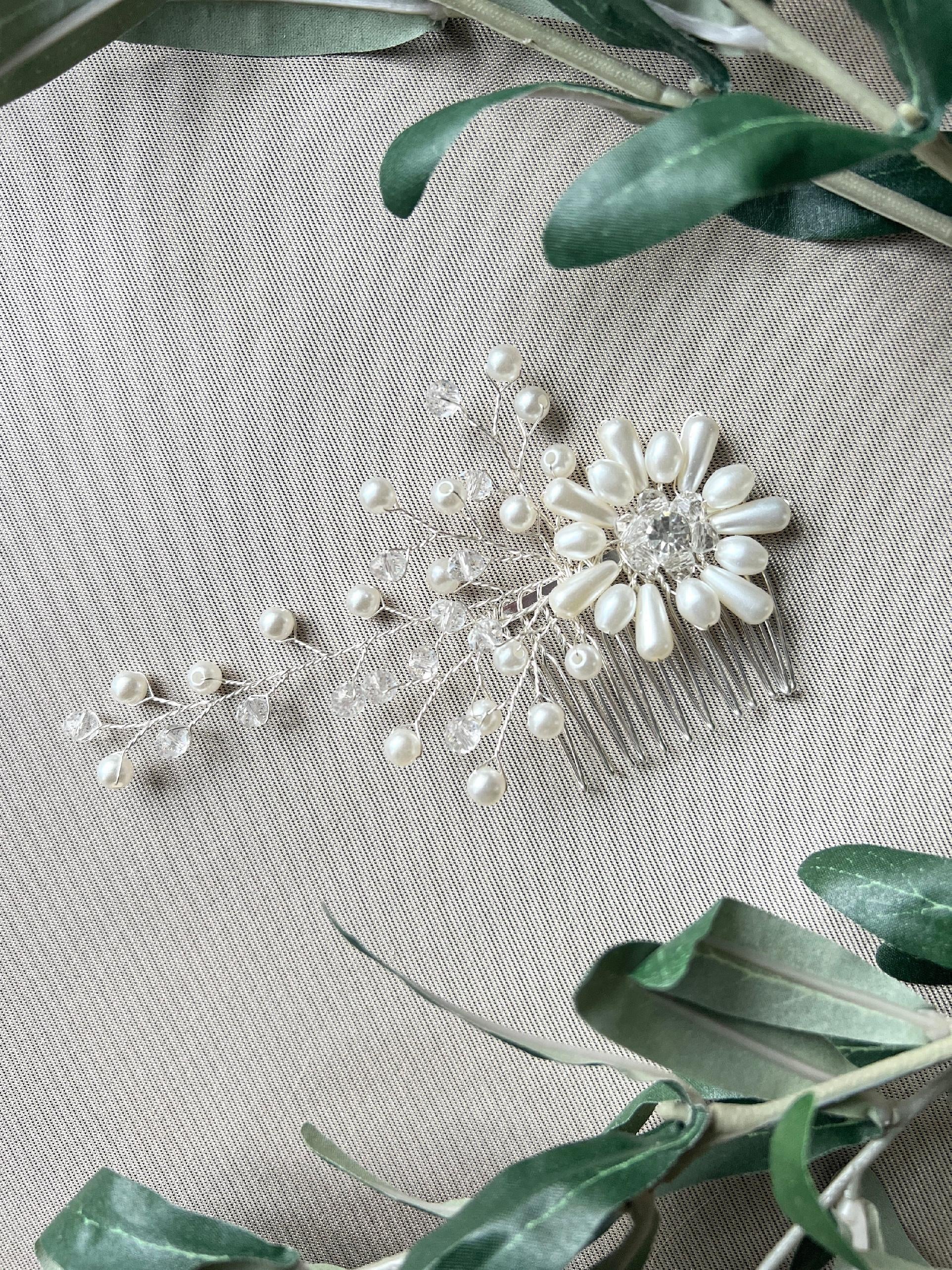 Braut Haarschmuck in Silber, Haarkamm, Perlen, Hochzeit, Blume Floraler Kopfschmuck, Brautjungfer, hochwertiger Brauthaarschmuck-Brauthaarschmuck-Schmuckblüte