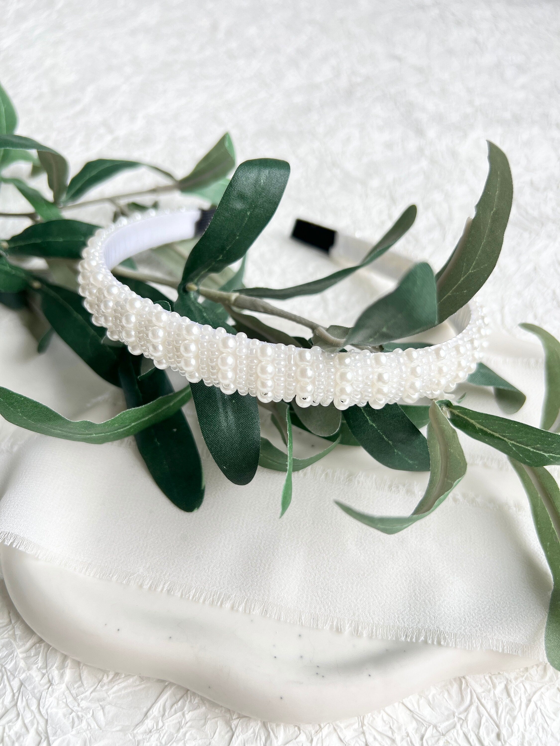 Braut Haarschmuck, weiße Perlen, Haarreif, Hochzeit Schmuck, Perlenhaarreif, Perlenschmuck,-Brauthaarschmuck-Schmuckblüte