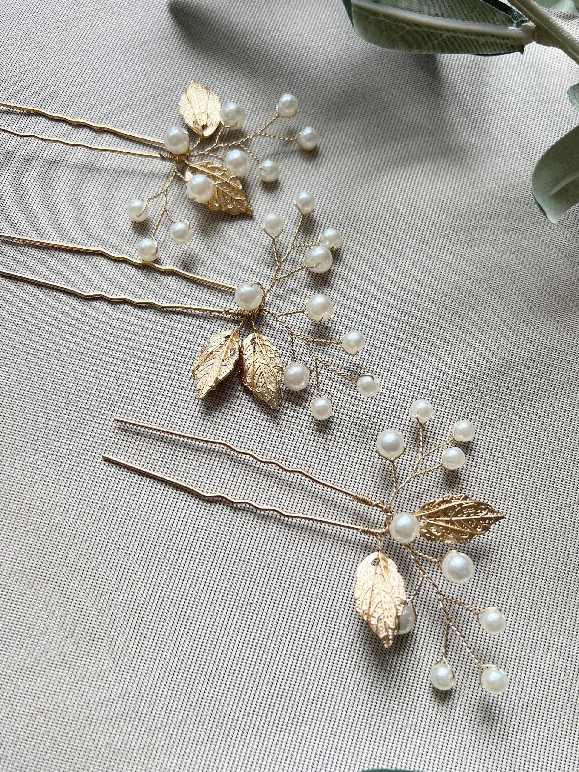 Haarnadeln, Schmuckset, Brauthaarschmuck, Gold, goldener Haarschmuck, Haarspangen,  Set 3 Stueck, weisse Perlen und Blaetter, feiner Brautschmuck, Schmuck Hochzeit, eleganter Hochzeitsschmuck, Perlenschmuck, Schmuckbluete