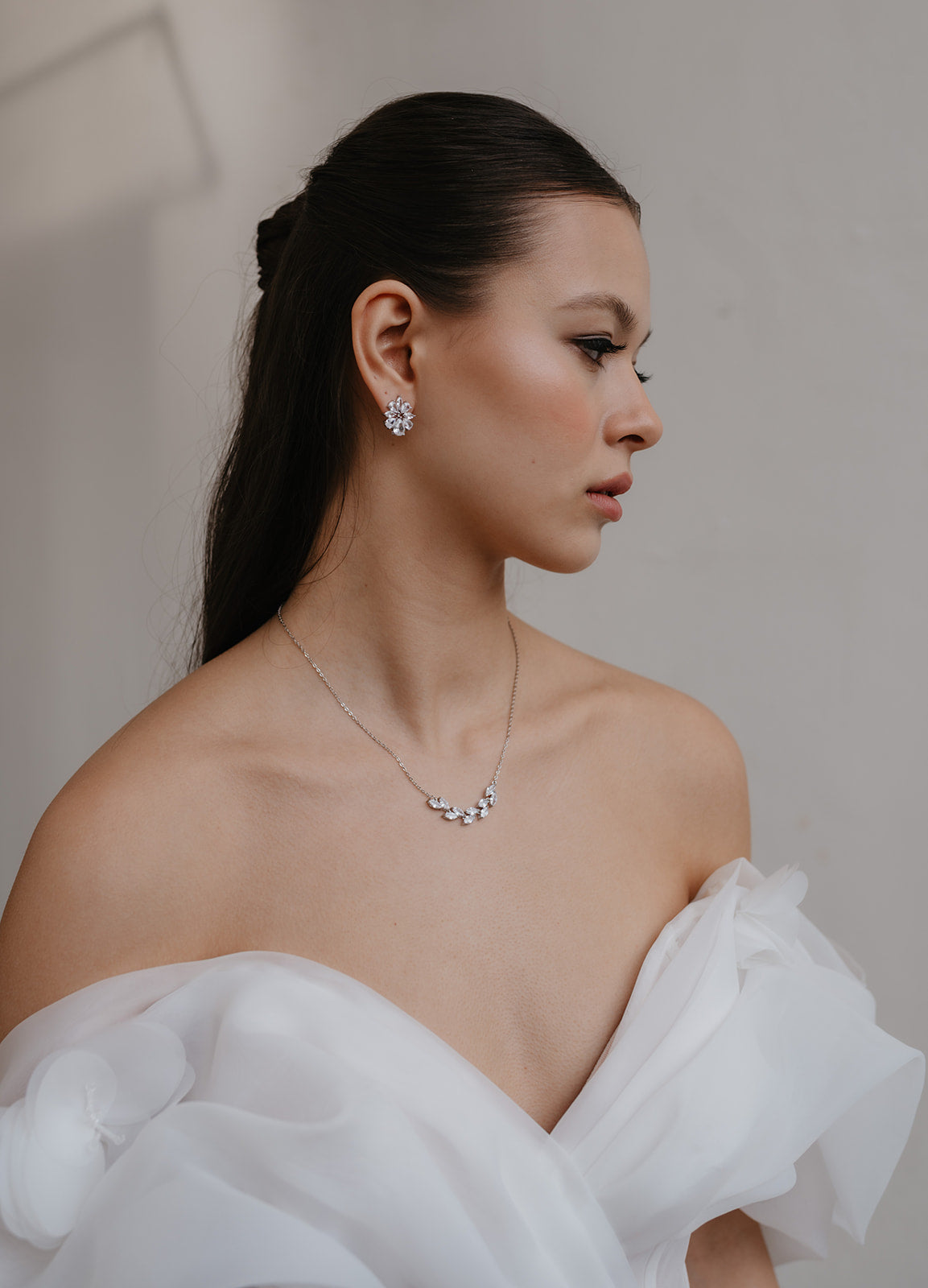 Gaenzende Ohrstecker, silber oder Rosegold, Damenohrringe, feine Brautohrringe, Ohrringe fuer die Hochzeit, Hochzeitsschmuck, Brautschmuck, Weihnachtsgeschenk, Geschenk fuer Sie, Brautjungfer
