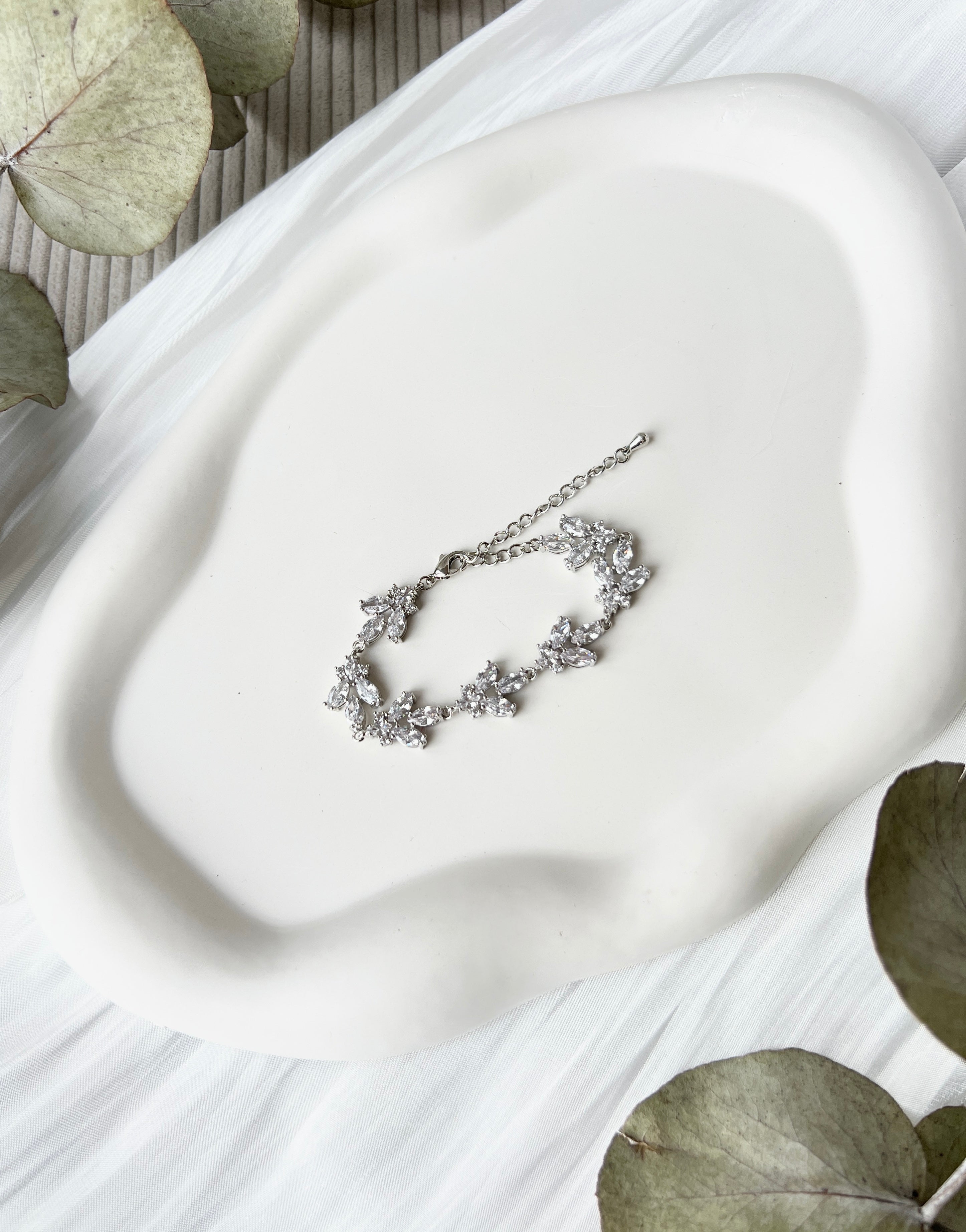 Silbernes Armband, Brautarmband mit funkelnden Zirkoniasteinen, Silber Brautschmuck, verstellbare Laenge, Schmuck Hochzeit, edler Brautjungfernschmuck, Standesamt, Brautlook