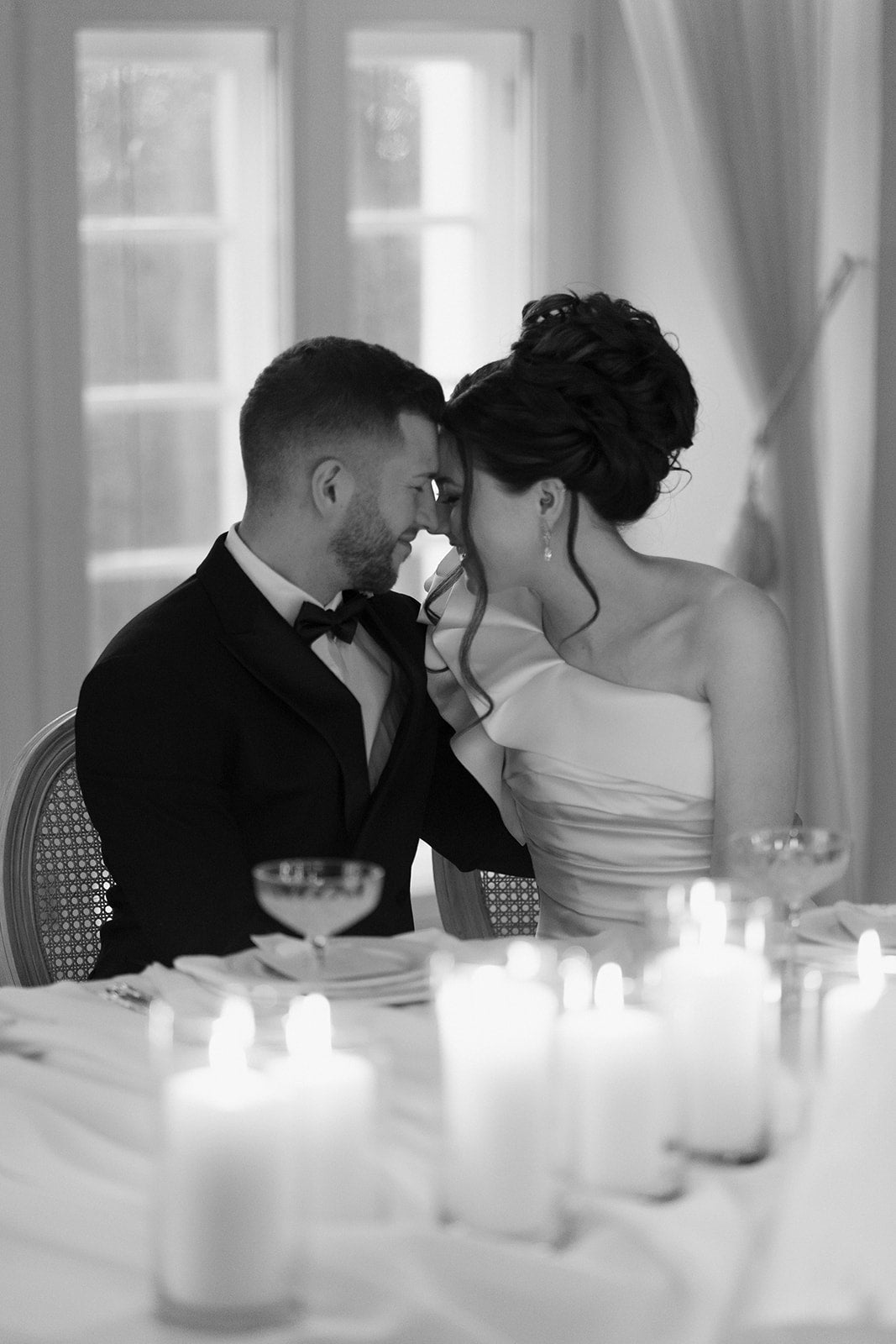 Silberne Brautohrringe, feine Ohrringe, glaenzende Ohrstecker, eleganter Brautschmuck, funkelnde Haengeohrringe, Hochzeitsschmuck, Schmuck für Frauen, Geschenk fuer Sie, Geburtstagsgeschenk, Damenschmuck, Bride to be, Weddinginspiration, Valentinstag