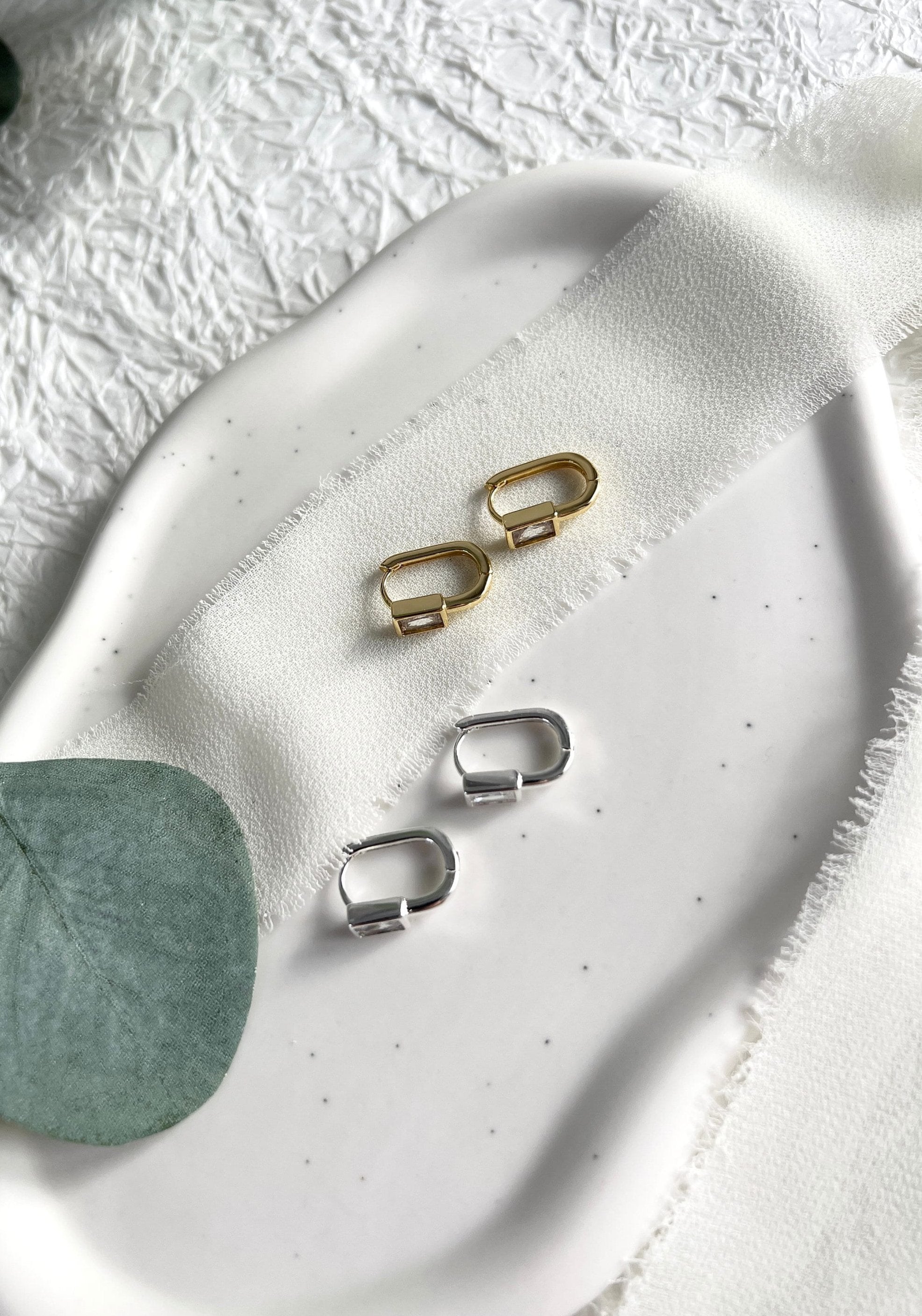 Creolen mit Zirkon-Pavé, gold und silber, minimalistische Ohrringe, Hoops, Hoop Ohrringe, - Silber-Ohrringe-Schmuckblüte