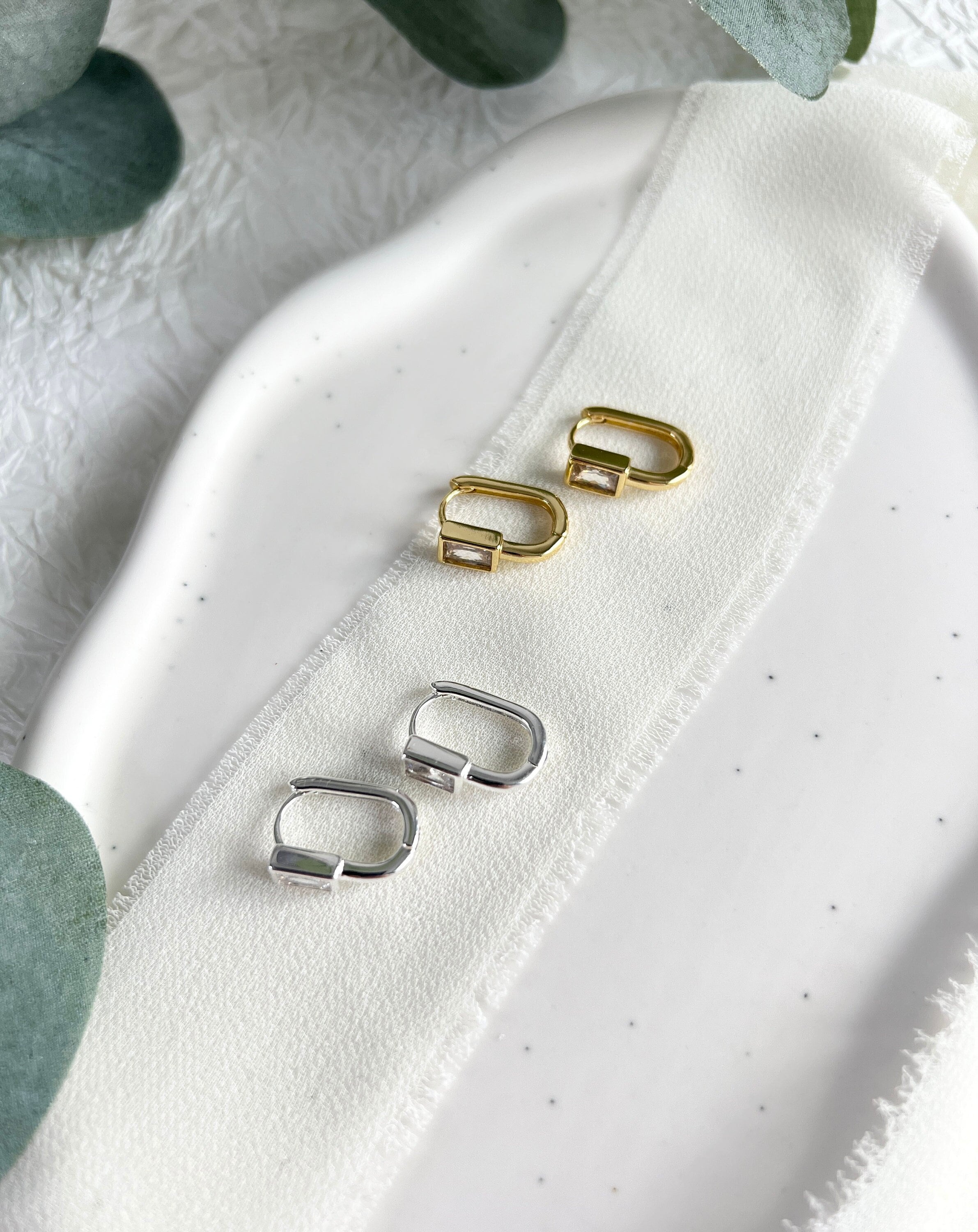 Creolen mit Zirkon-Pavé, gold und silber, minimalistische Ohrringe, Hoops, Hoop Ohrringe, - Silber-Ohrringe-Schmuckblüte