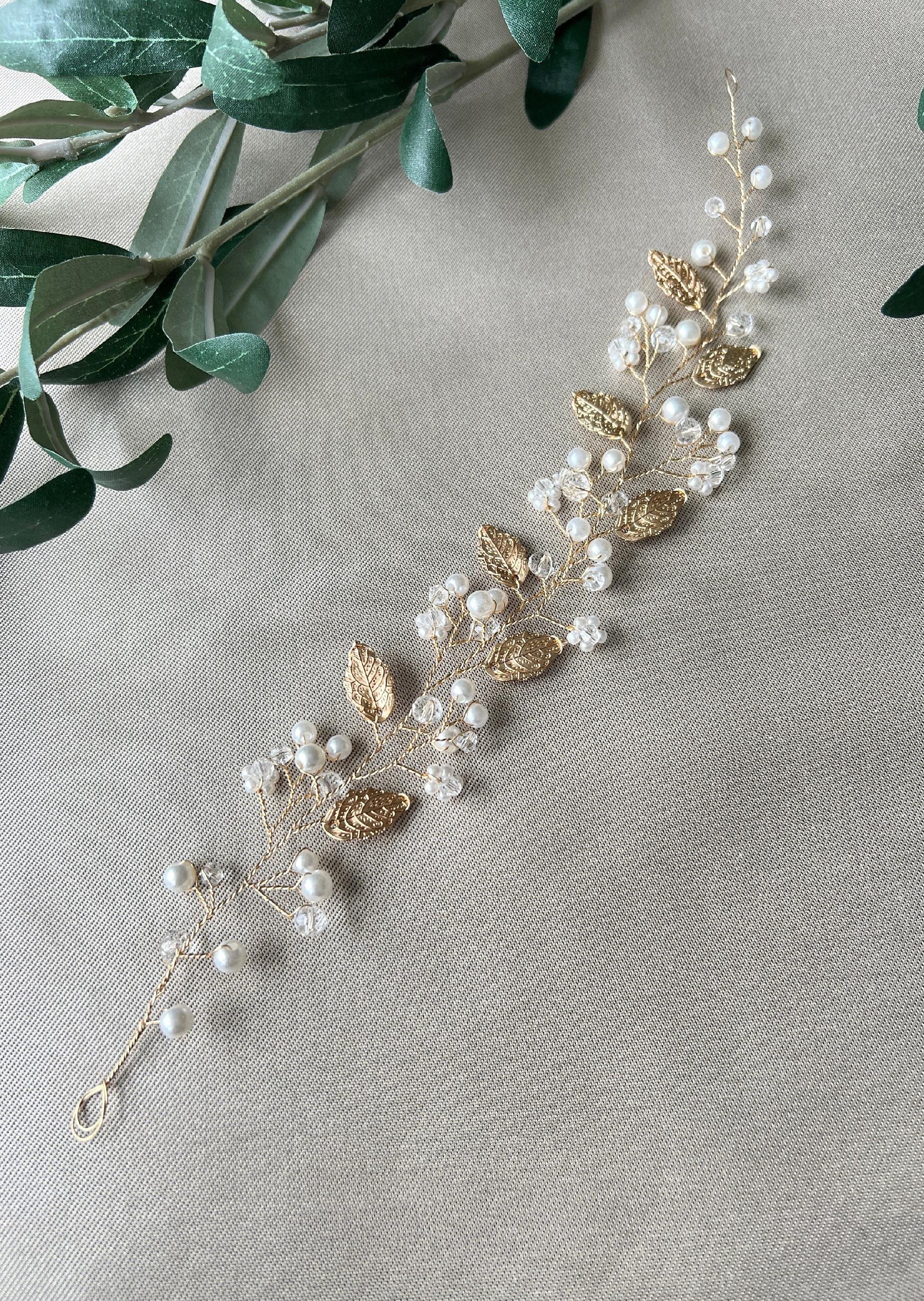 Braut Haarschmuck, gold mit Perlen, Blumen und Blätter, Hochzeit, Brautschmuck, Hochzeitshaarband, Haarkranz, Haarranke, floraler Schmuck-Brauthaarschmuck-Schmuckblüte