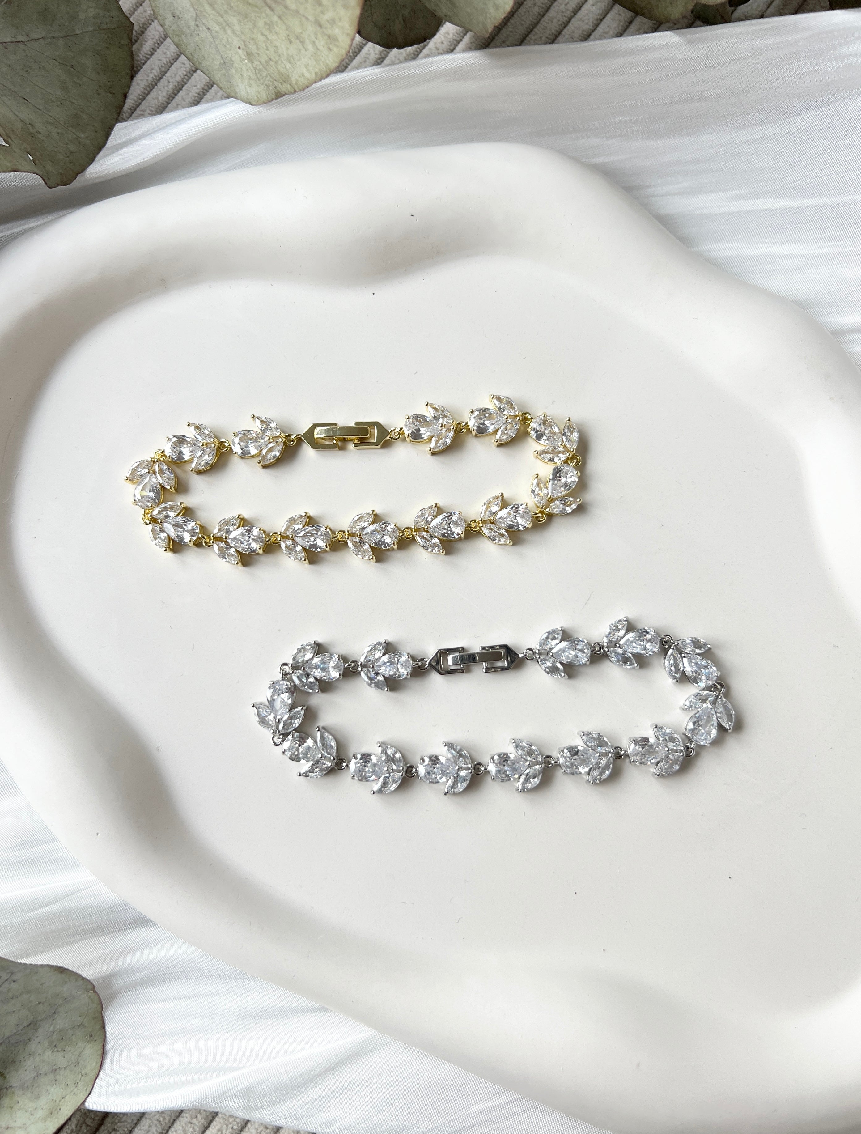 Elegantes Armband, Gold, Silber oder Roségold, hochwertiges Brautarmband, glänzender Brautschmuck, glitzer, Schmuck Hochzeit, Brautjungfer, Geschenk für Sie, Weihnachtsgeschenk, Geburtstagsgeschenk, Schmuckbluete