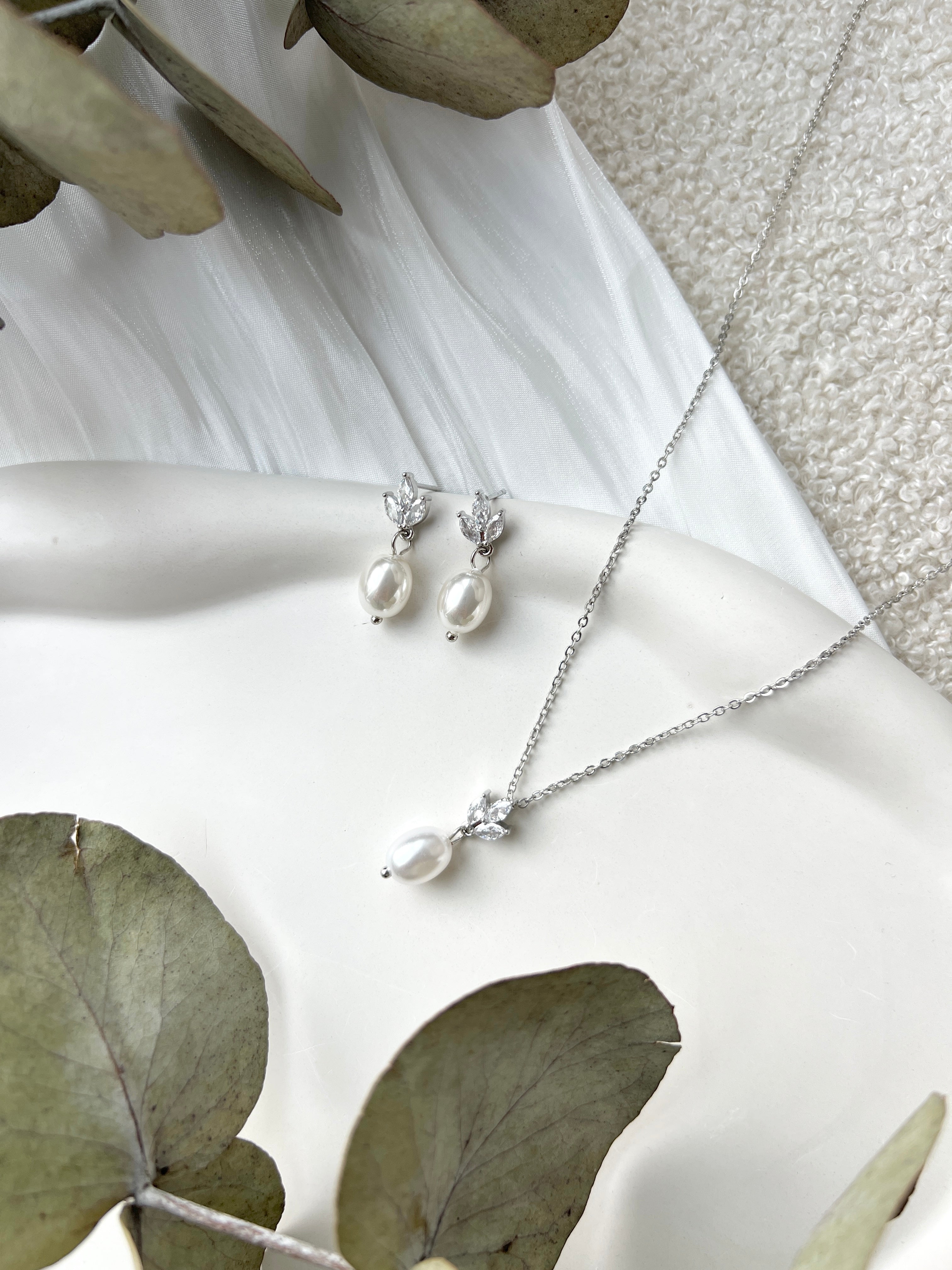 Brautset, Halskette und Ohrringe, funkelnde Zirkoniasteine, Perlenanhänger, Brautschmuck