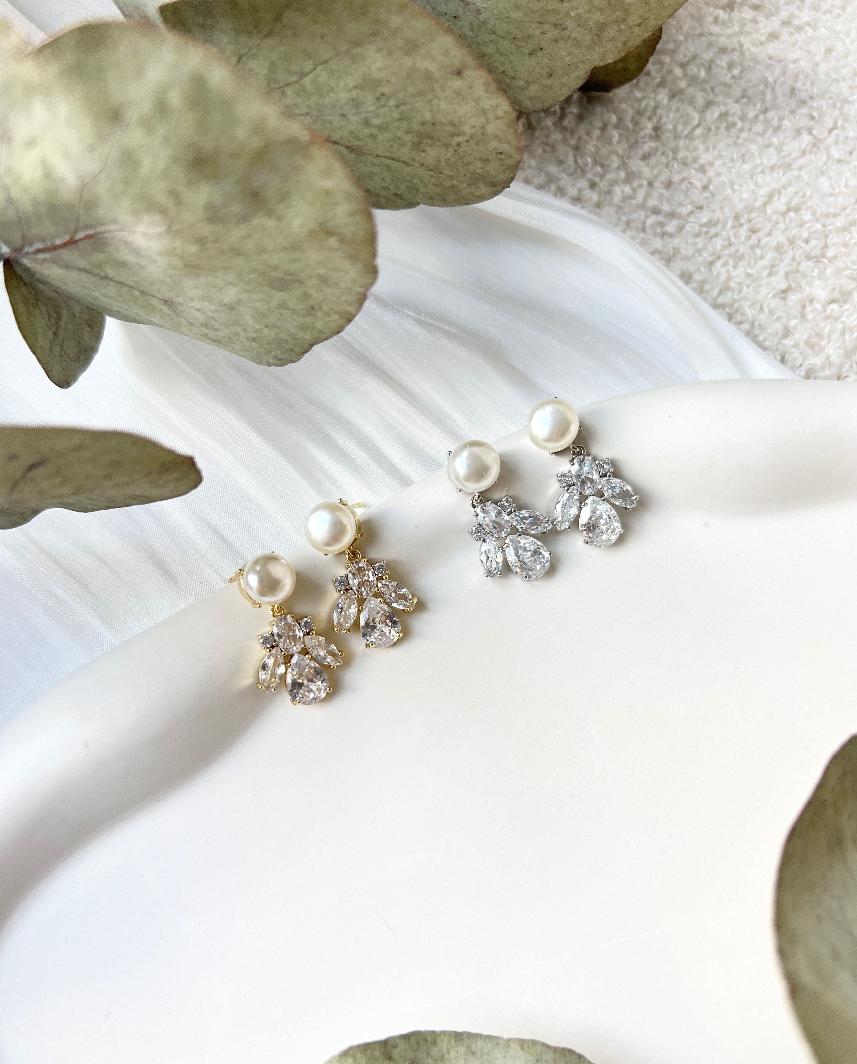 Schmuckset - Halskette und Ohrringe, Silber, funkelnde Zirkoniasteine und feine Perlen, Brautset, Brautohrringe, Brautschmuck, Damenschmuck (Kopie)