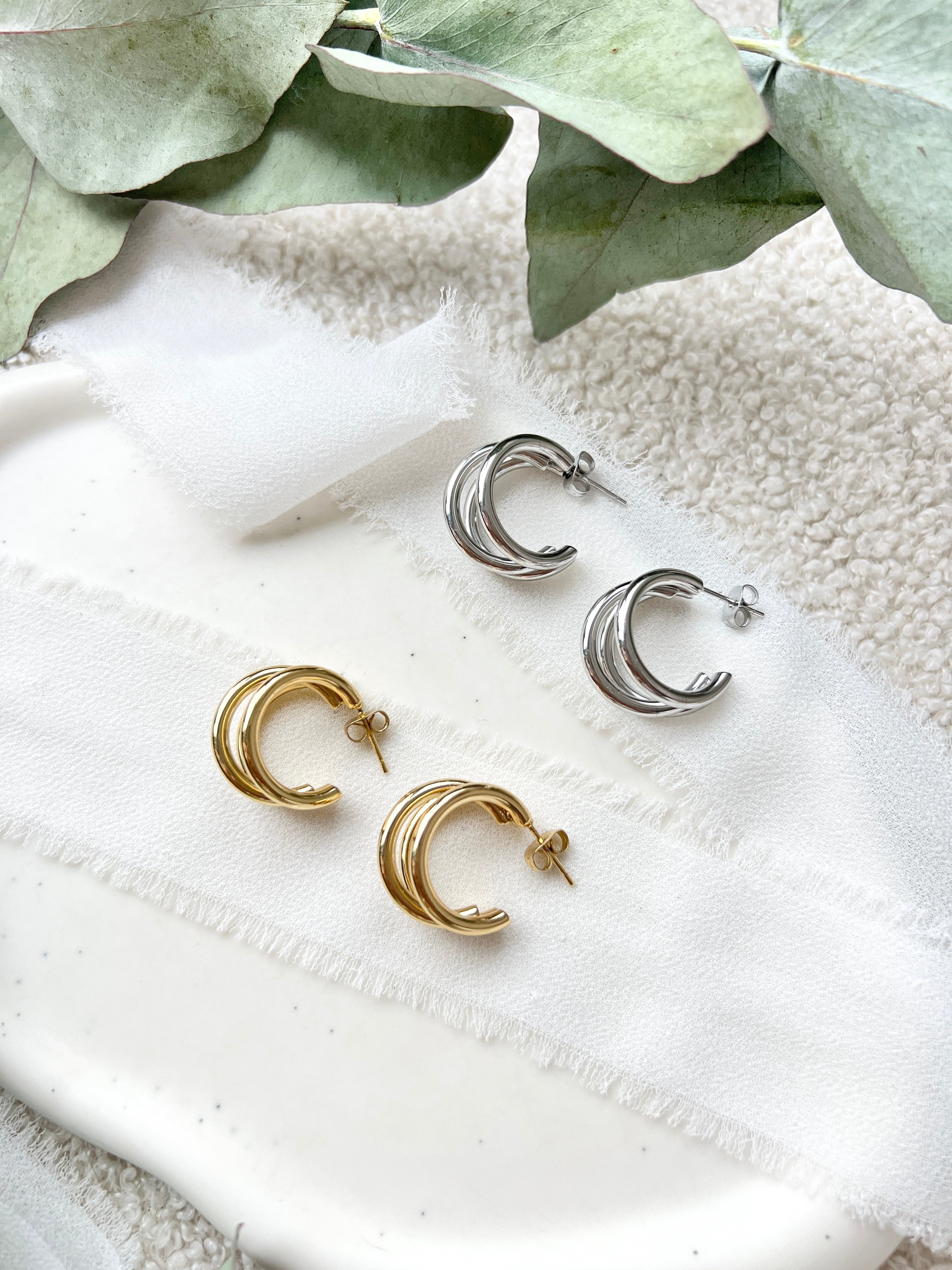 Moderne Creolen, Gold, Ohrringe, minimalistisch, Hoops