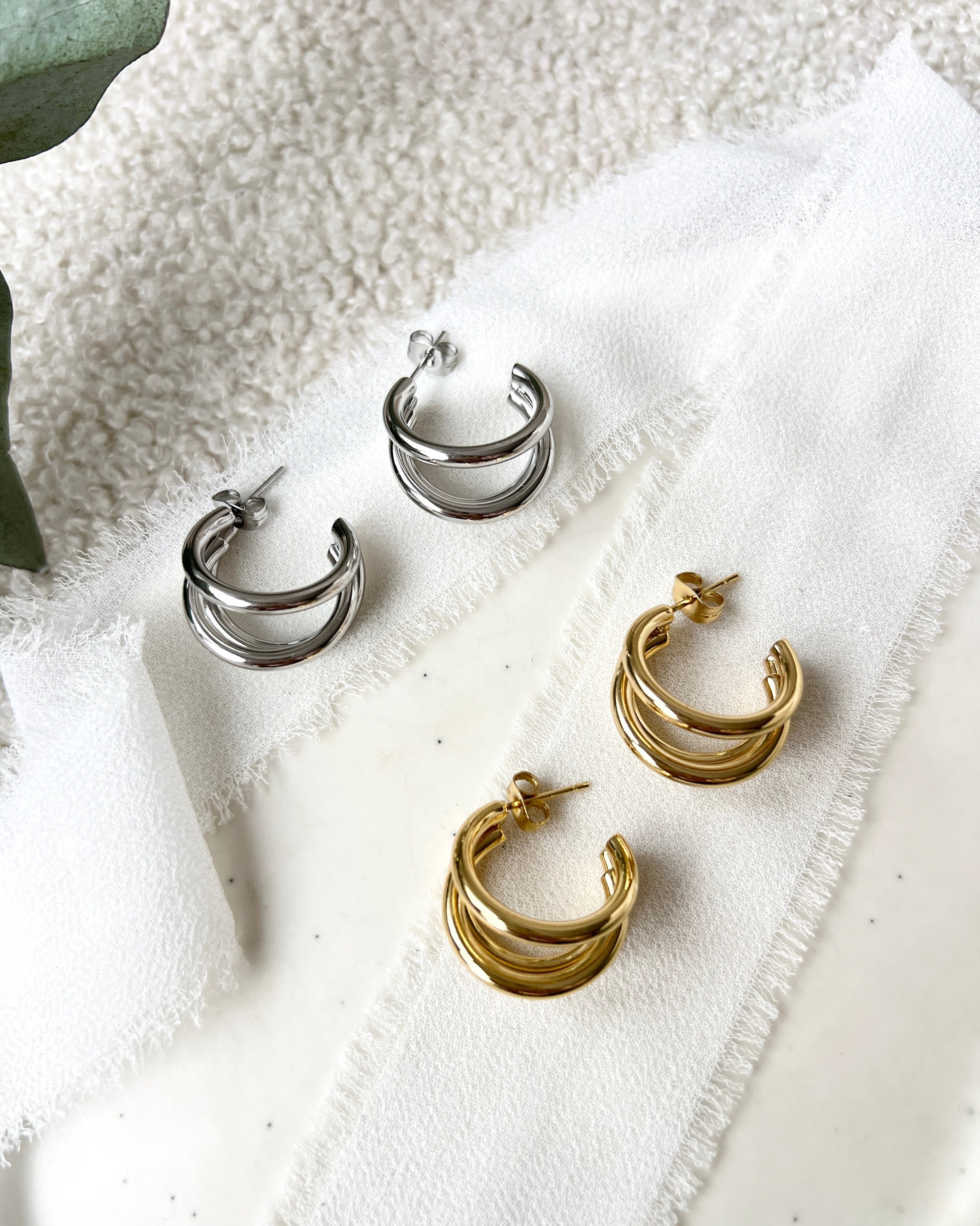 Moderne Creolen, Gold, Ohrringe, minimalistisch, Hoops