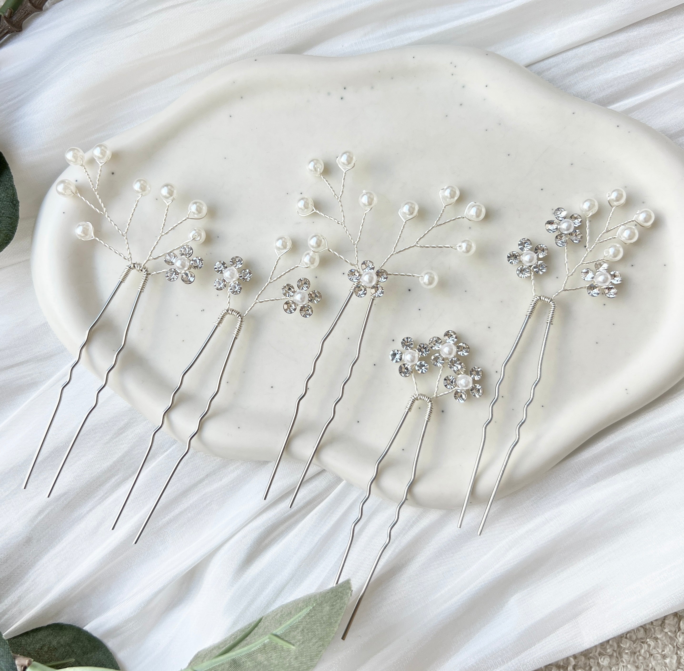 Haarnadeln, Silber, Set 5 Stück, weiße Perlen und Blüten, Brautschmuck