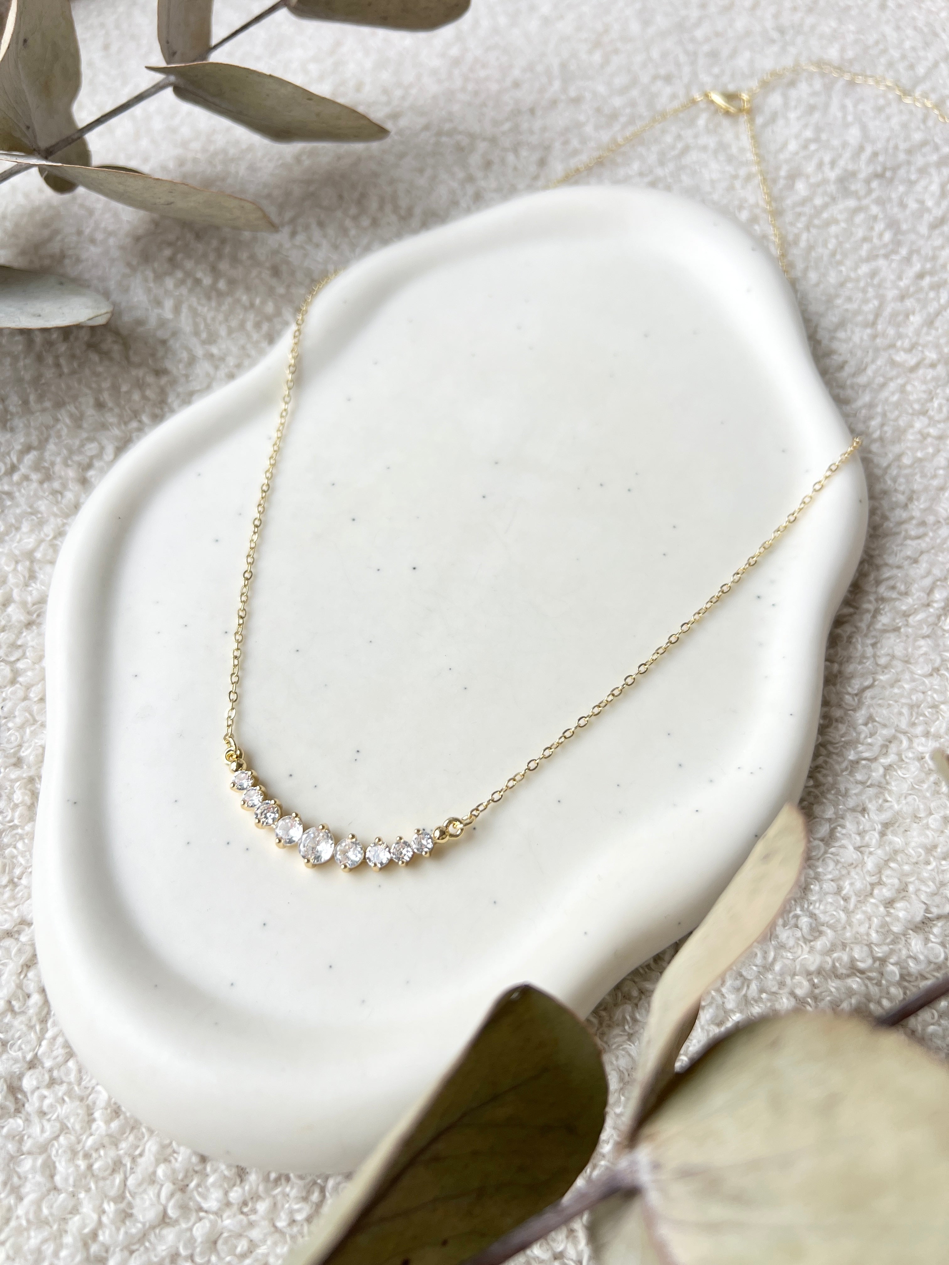 Halskette, Gold, Strasssteine, Brautschmuck, feine Brauthalskette, kurze Kette
