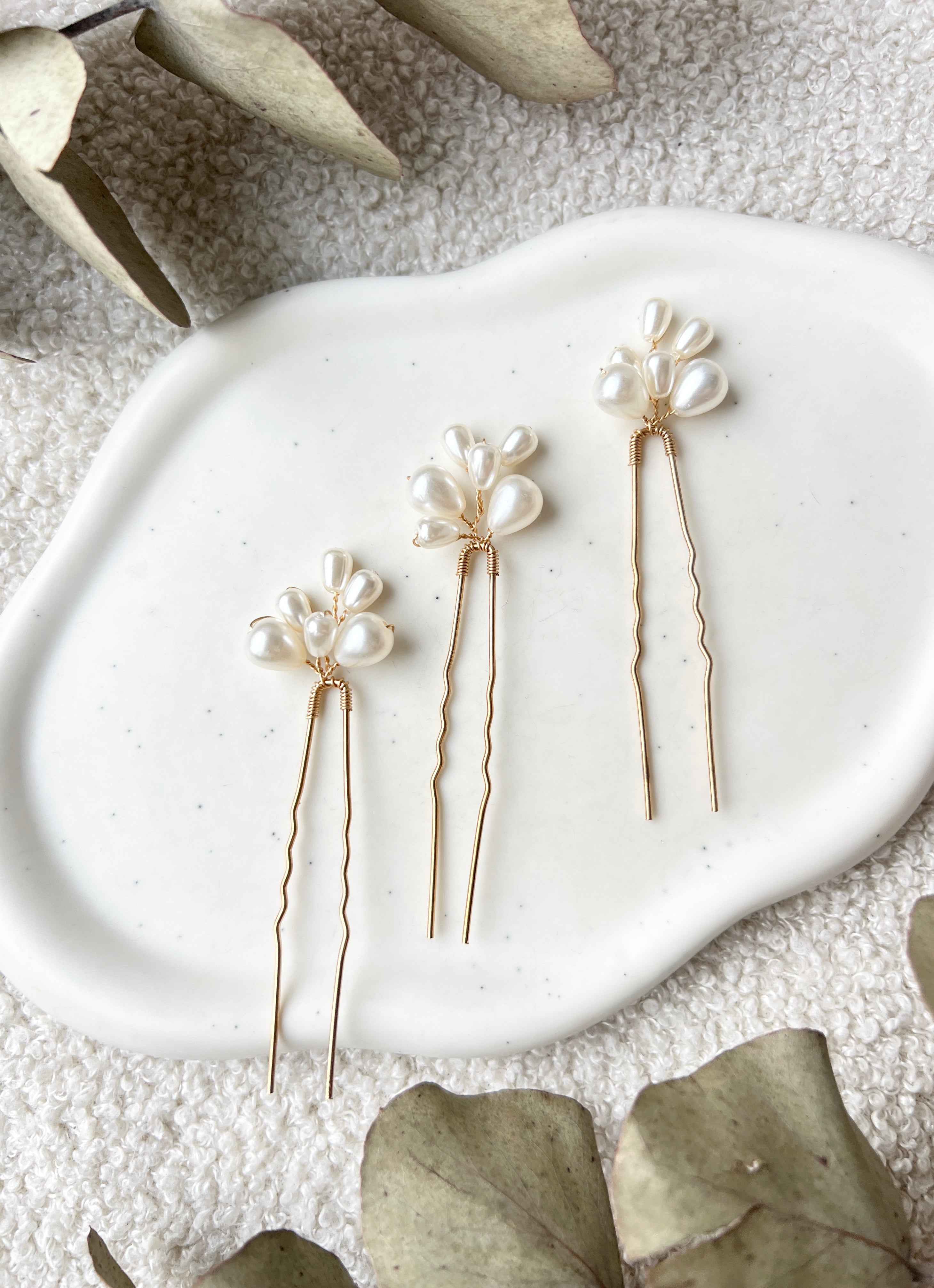 Braut Haarschmuck Set 3 Stück Haarspangen gold mit weißen ovalen Perlen Haarnadeln Brautschmuck Hochzeitsschmuck Brautjungfer Trauzeugin Hochzeit Weddinginspo Brauthaarschmuck