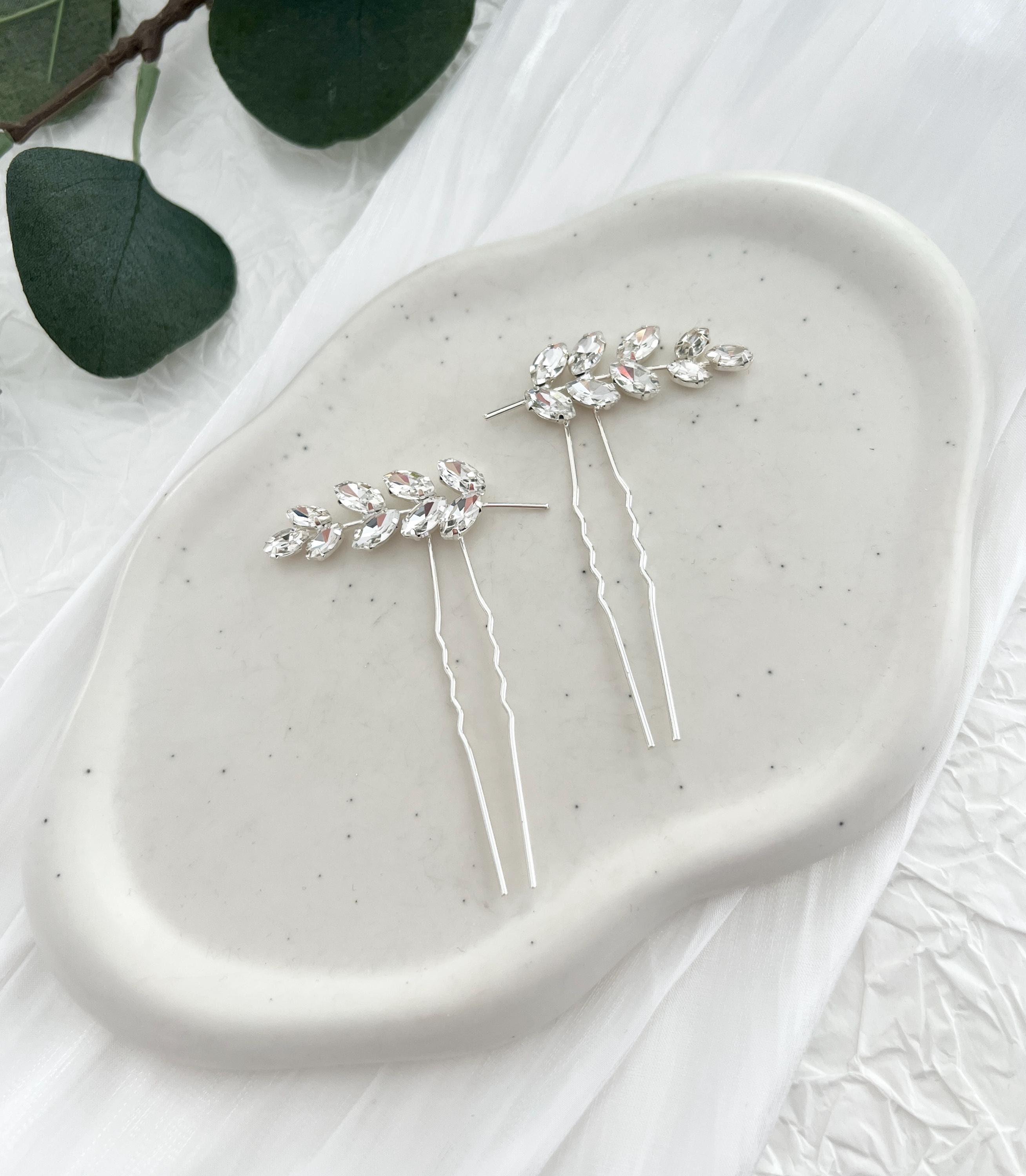 Feine Haarnadeln, 2 Stueck, Brautset, silberne Haarnadeln in Blaetterform, Strassteine, hell Silber, edler Brauthaarschmuck, Brautfrisur, moderner Hochzeitsschmuck, Schmuck Hochzeit, hochwertige Haarspangen