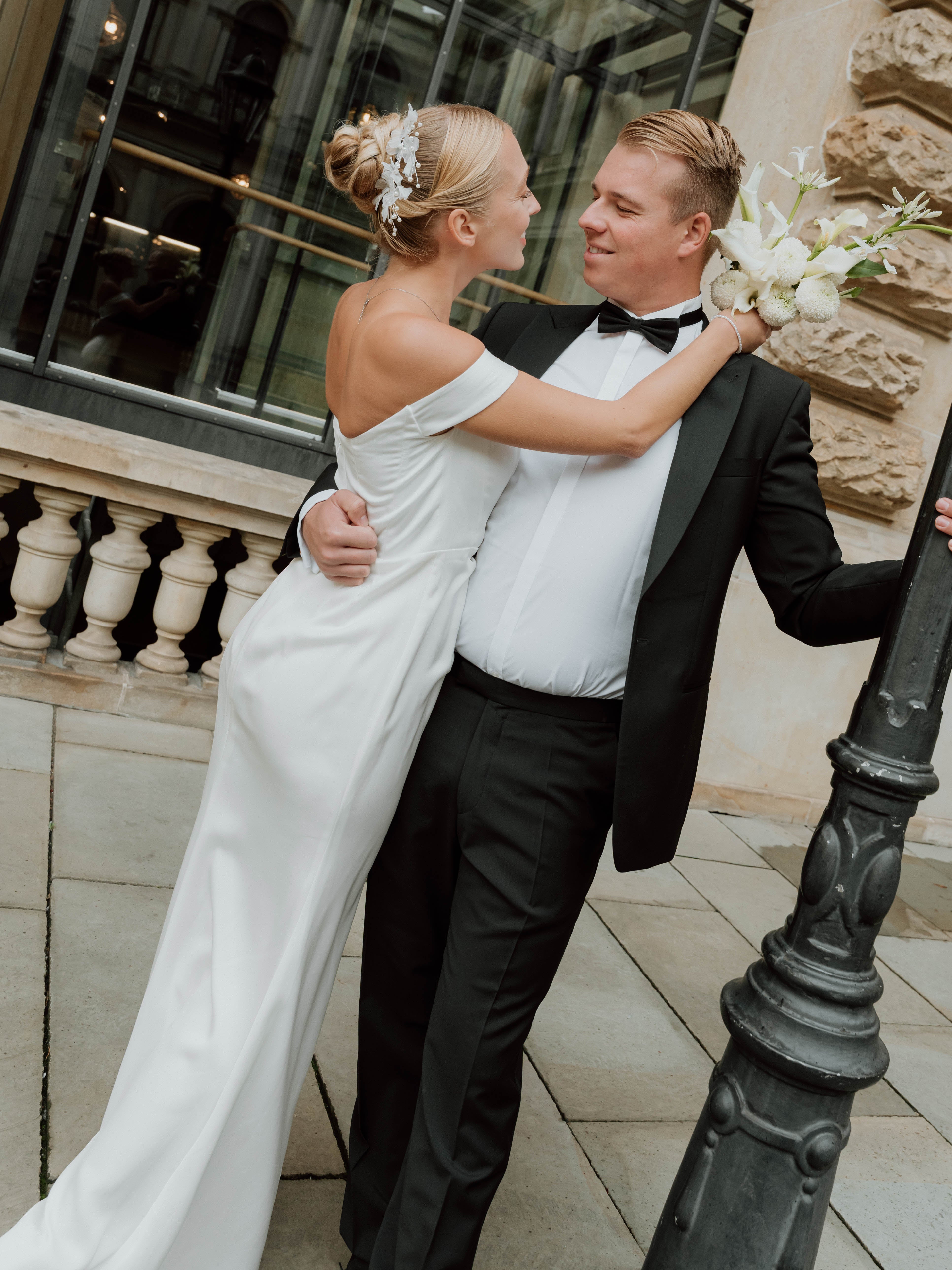 Haarnadeln Haarschmuck Brautset Hochzeit Brautschmuck Silber feine weisse PerlenHochzeitsschmuck moderner Brauthaarschmuck Schmuckbluete