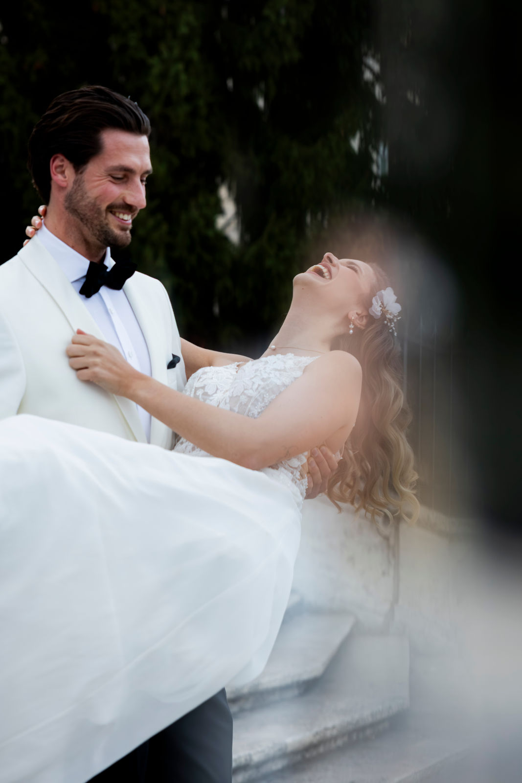 Haarnadel, gold, Blütenblätter, feine weisse Perlen, Brautschmuck, Hochzeit, Hochzeitsschmuck, eleganter Brauthaarschmuck