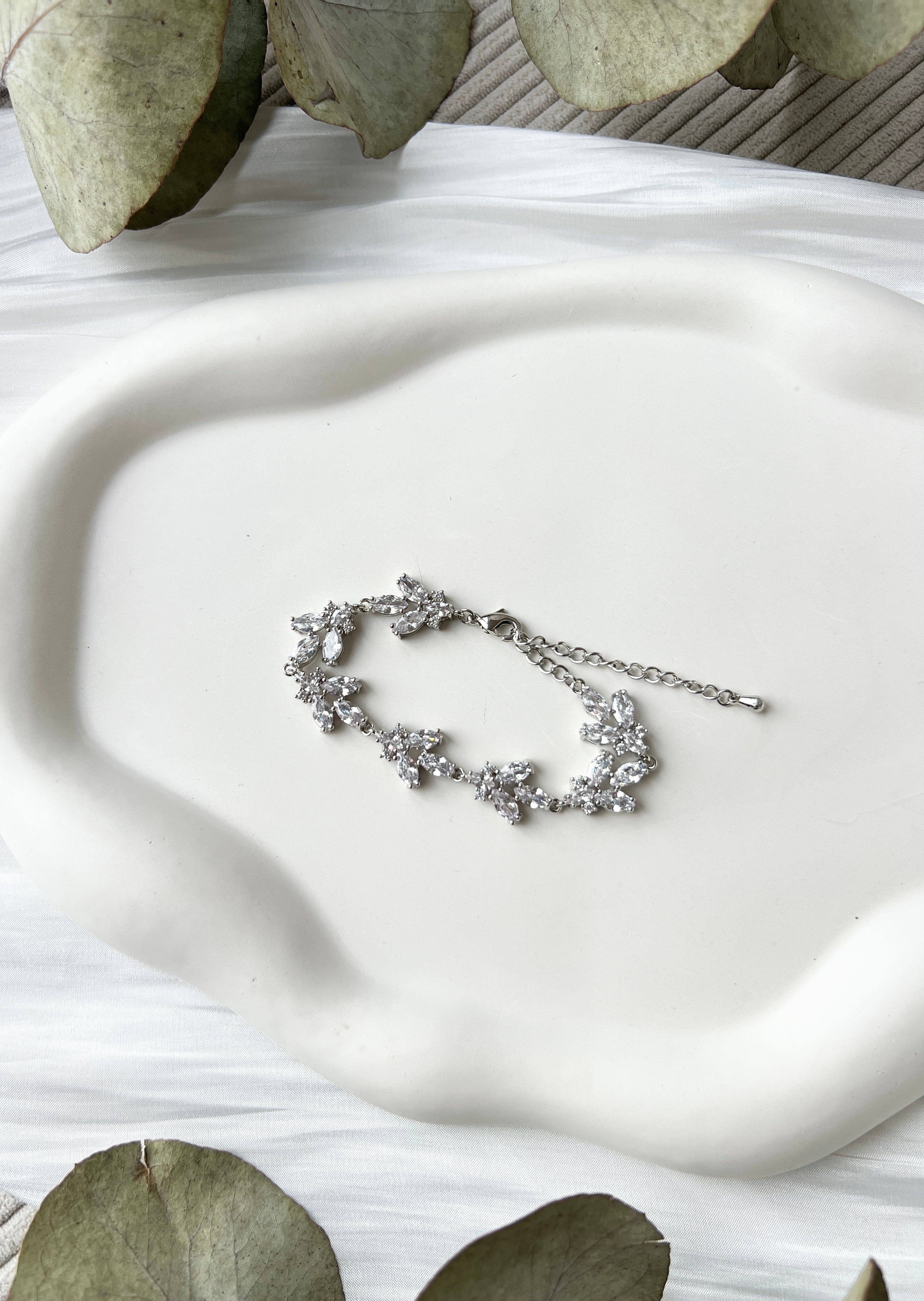 Silbernes Armband, Brautarmband mit funkelnden Zirkoniasteinen, Silber Brautschmuck, verstellbare Laenge, Schmuck Hochzeit, edler Brautjungfernschmuck, Standesamt, Brautlook